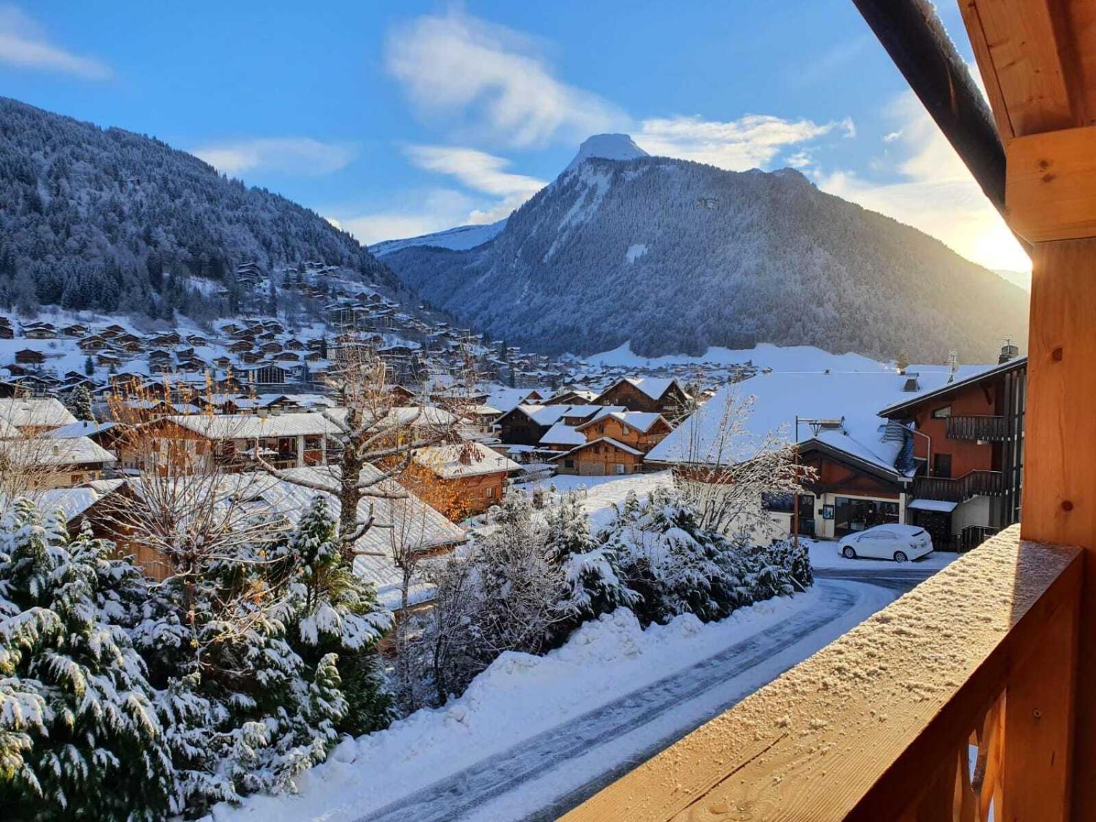Chalet Delphinette - Spa Privatif Morzine Extérieur photo