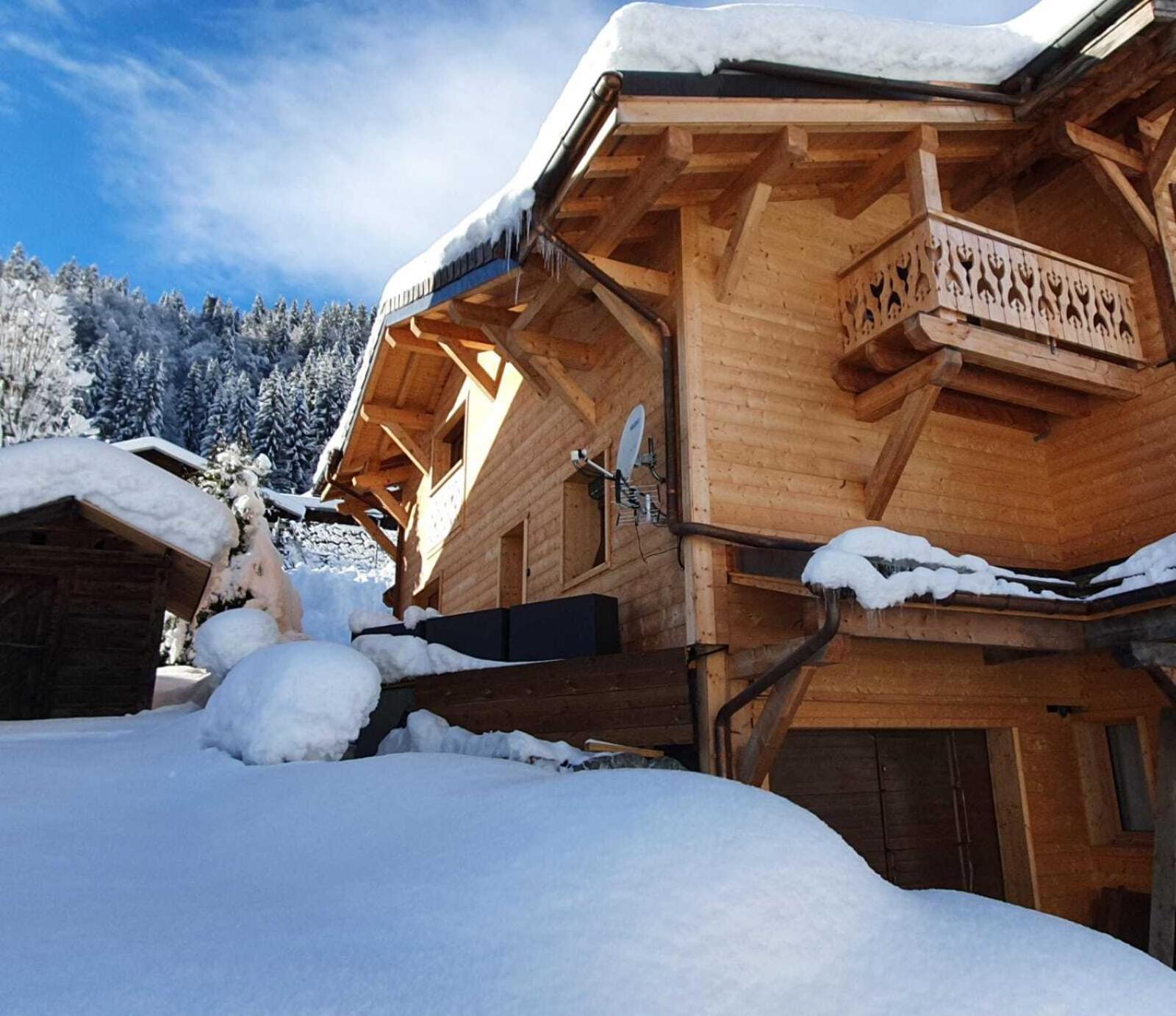 Chalet Delphinette - Spa Privatif Morzine Extérieur photo